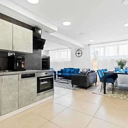 Sirena Apartment - Self Check-In And Free Parking Tallinn Exteriör bild