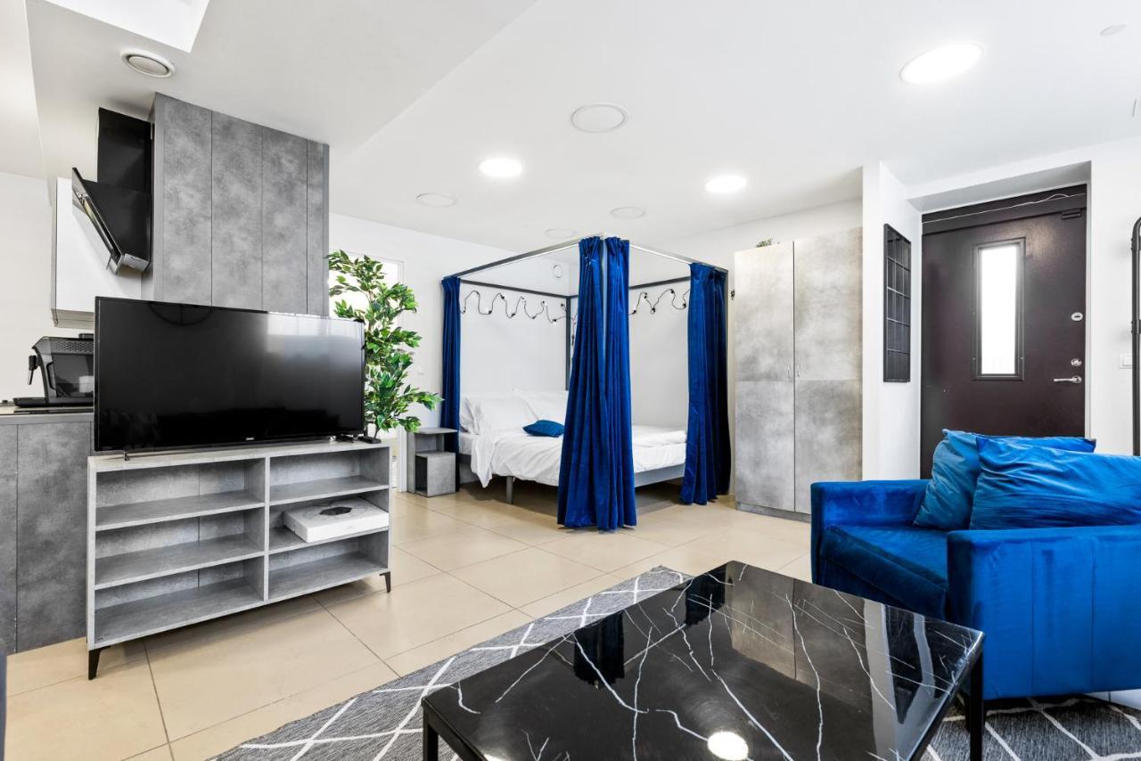 Sirena Apartment - Self Check-In And Free Parking Tallinn Exteriör bild