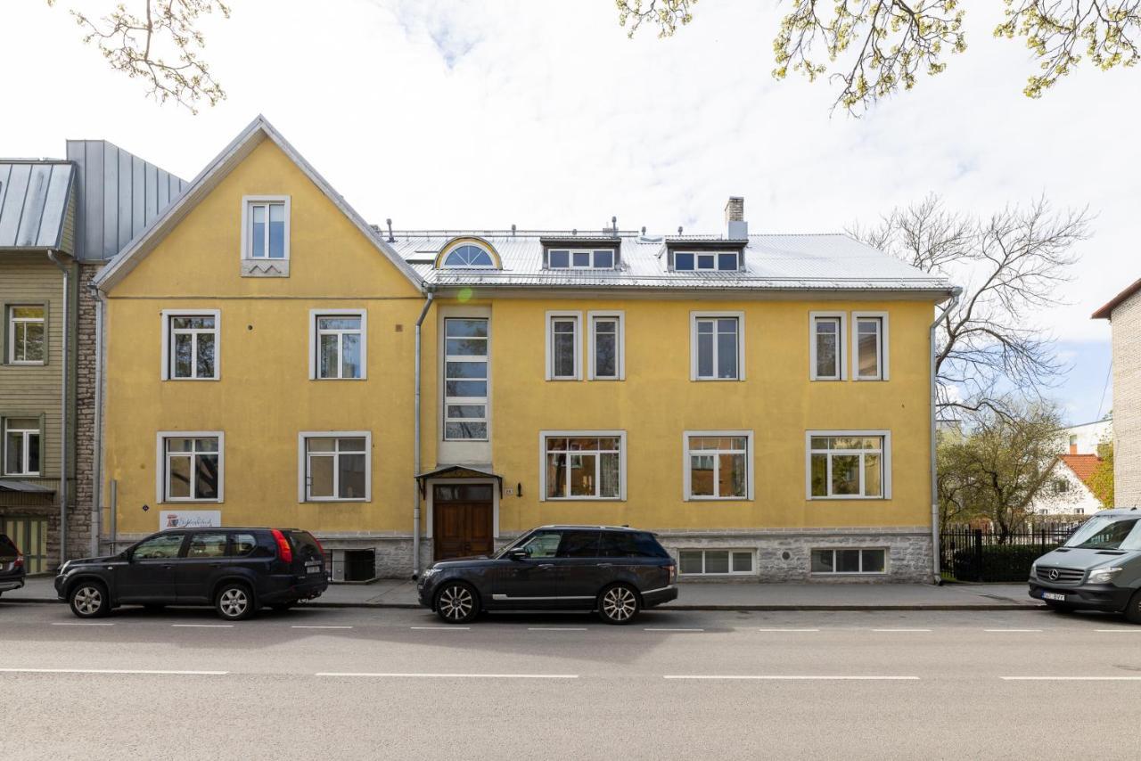 Sirena Apartment - Self Check-In And Free Parking Tallinn Exteriör bild