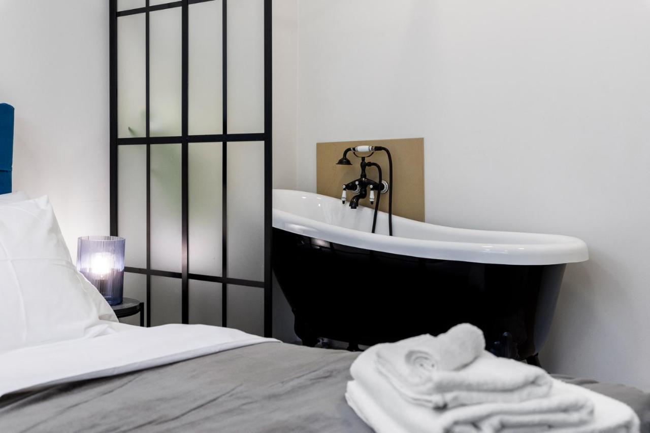 Sirena Apartment - Self Check-In And Free Parking Tallinn Exteriör bild